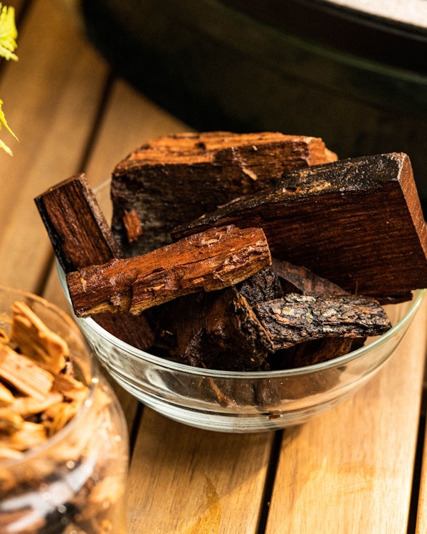 Pre-soak your woodchunks and woodchips for a longer-lasting and more even burn