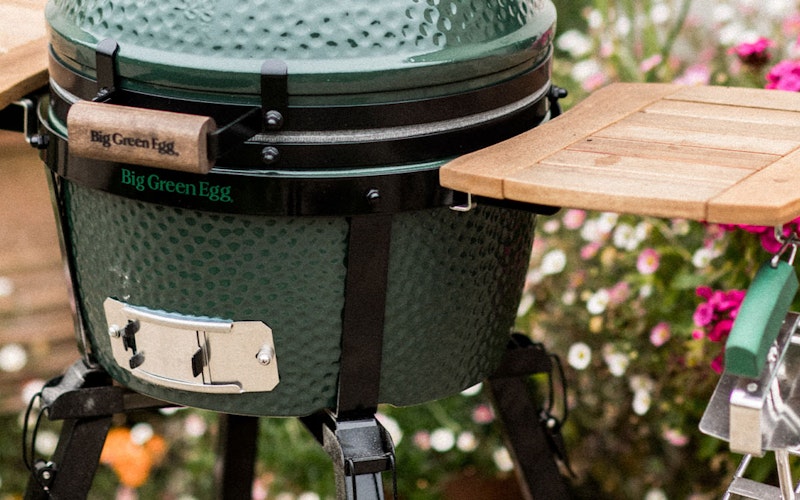 Big Green Egg nests & shelves