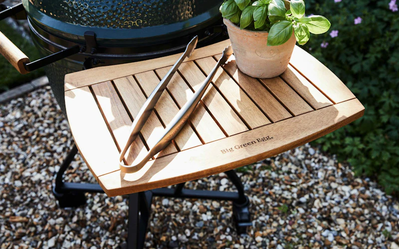 Large Big Green Egg Integgrated nest and shelves