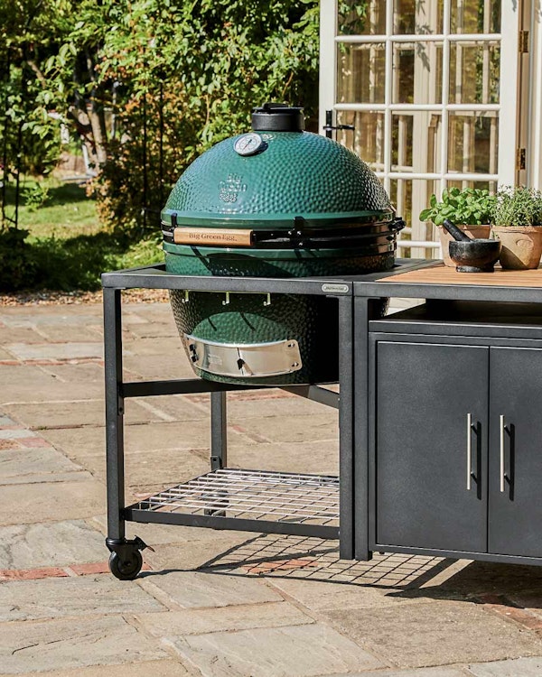 XL Big Green Egg in a Modular Nest and Acacia Expansion Cabinet