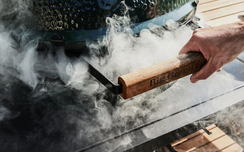 Smoking Large Big Green Egg
