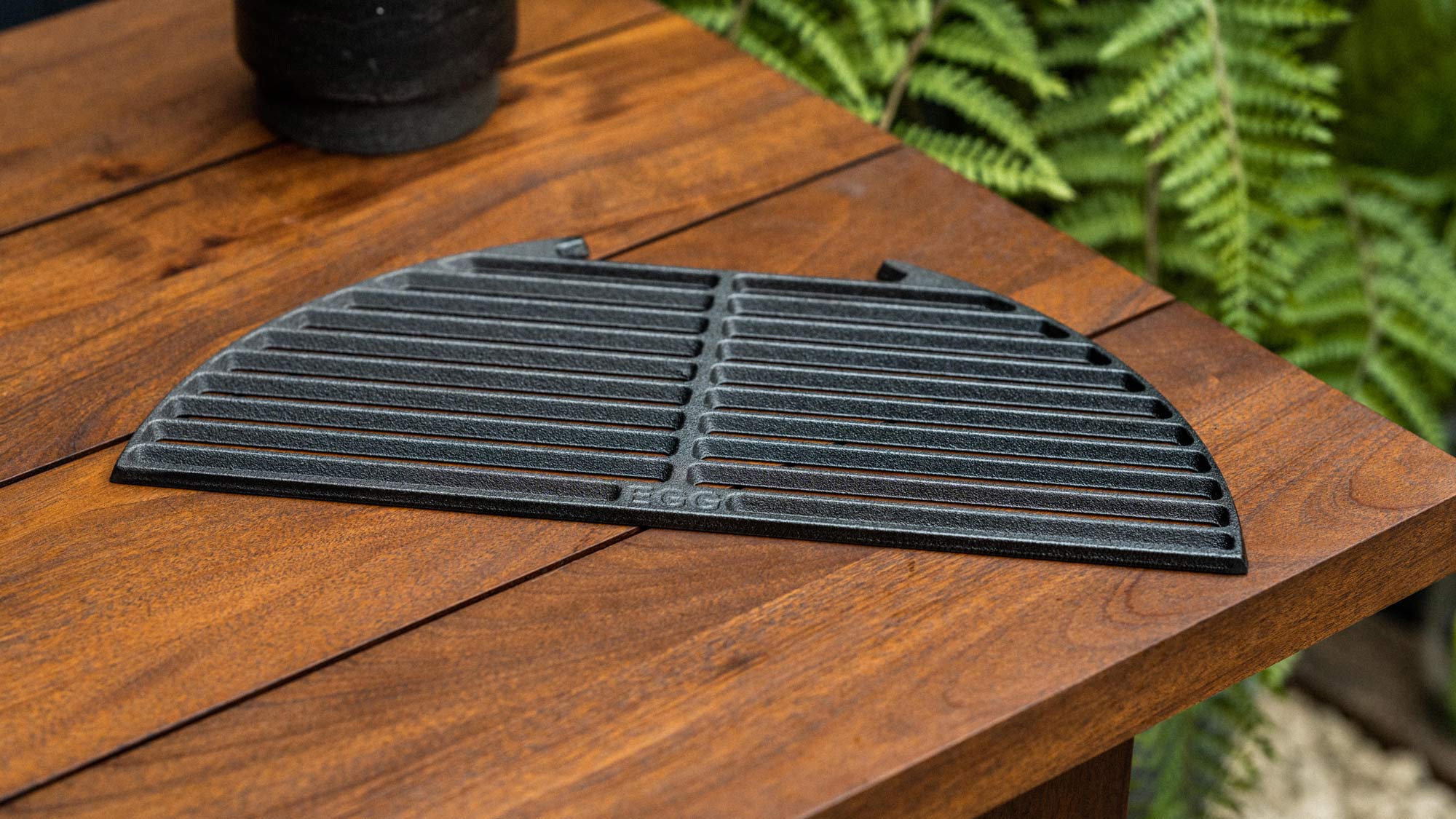 Half Cast Iron Searing Grid For the Large Bigg Green EGGspander System