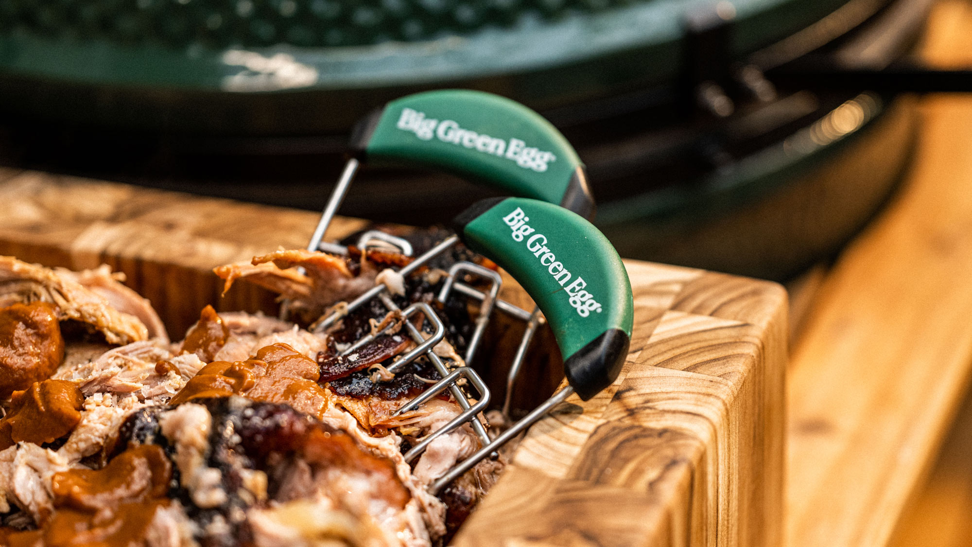 Meat Claws with pulled pork