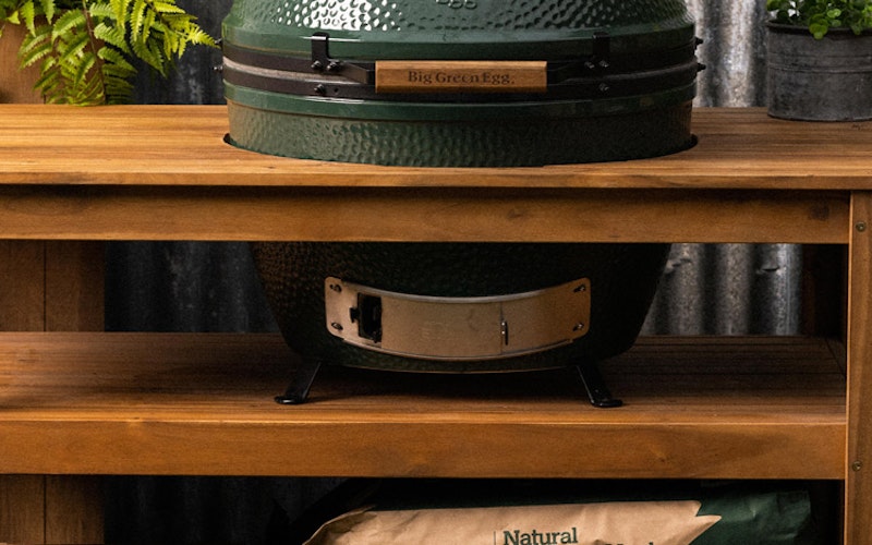 XL Big Green Egg in an Acacia Table