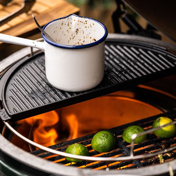 Half Moon Cast Iron Plancha Griddle for the EGGspander System