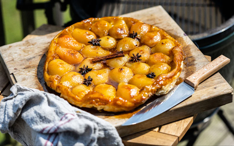 Pear Tart Tatin | Baking Recipes | Big Green Egg