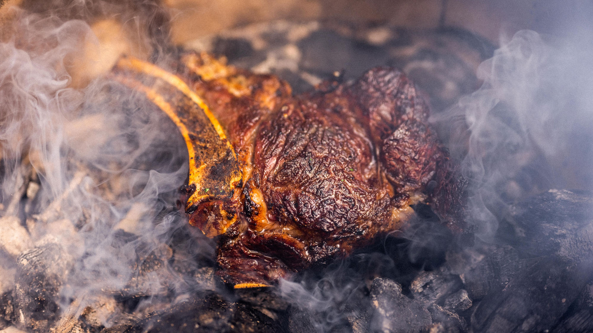 Dirty-grilled Ribeye on the Bone with Bone Marrow | Beef Recipes | Dirty Cooking | Big Green Egg