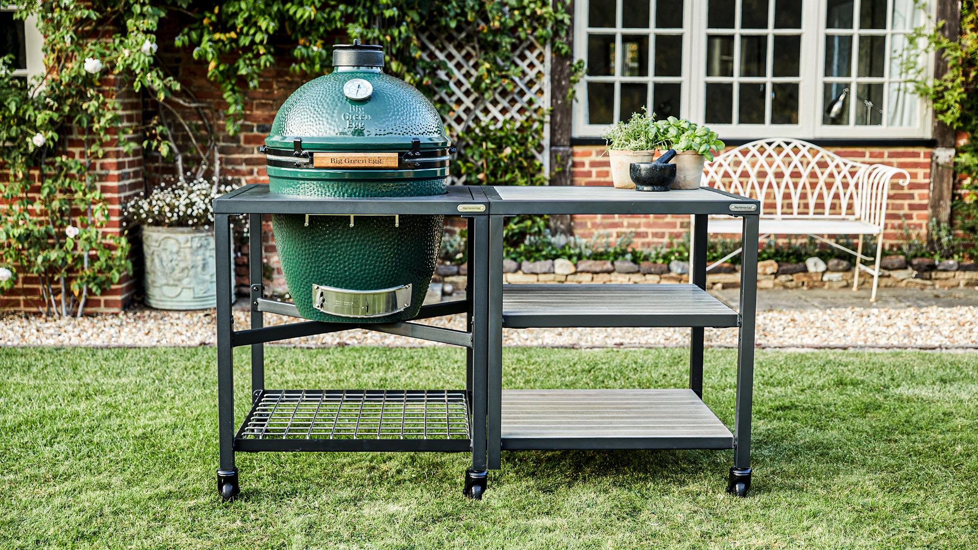 Modular Nest + Expansion Frame + Distressed Acacia Shelves | Bases | Big Green Egg