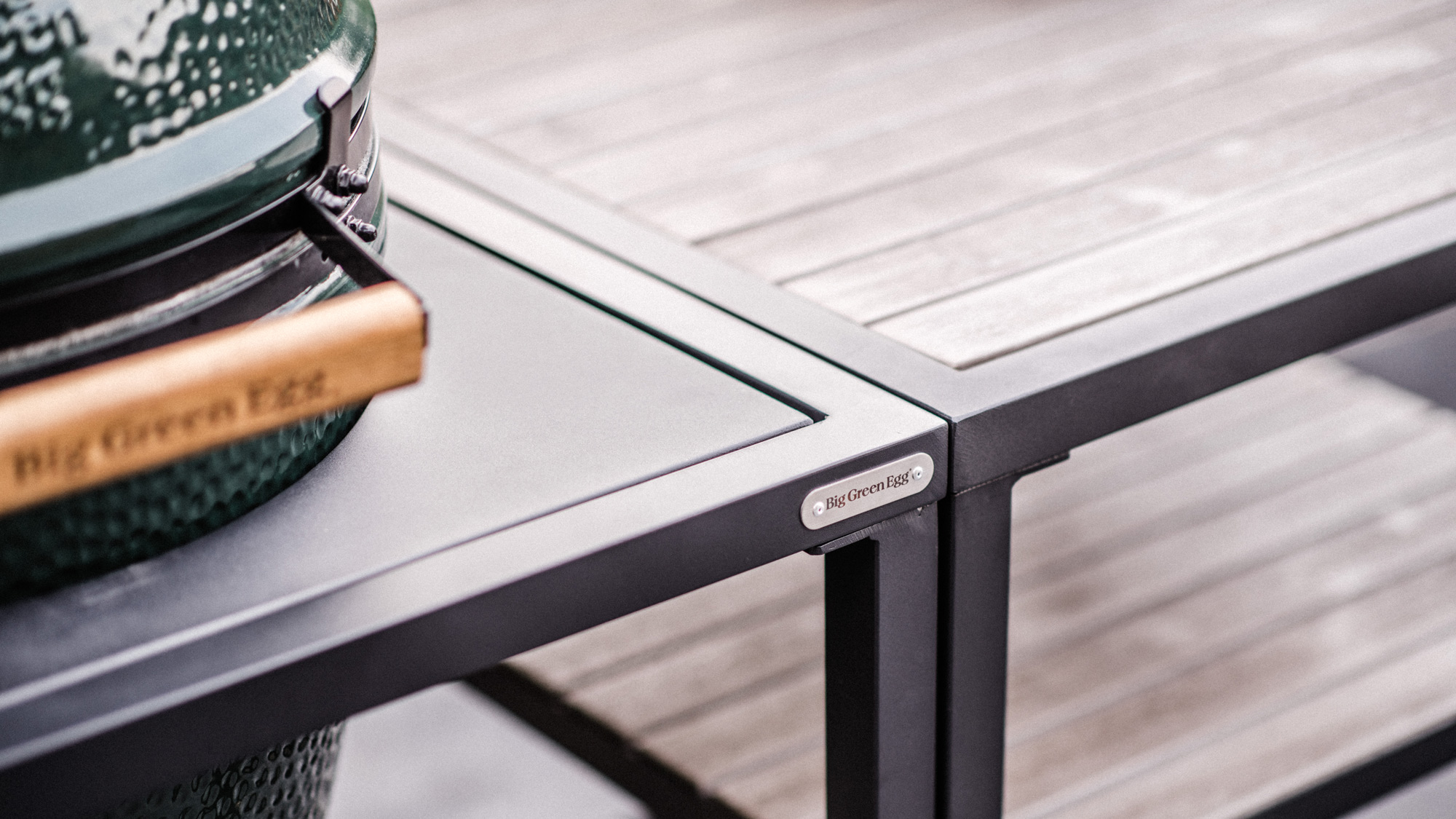 Modular Nest + Expansion Frame + Distressed Acacia Shelves | Bases | Big Green Egg