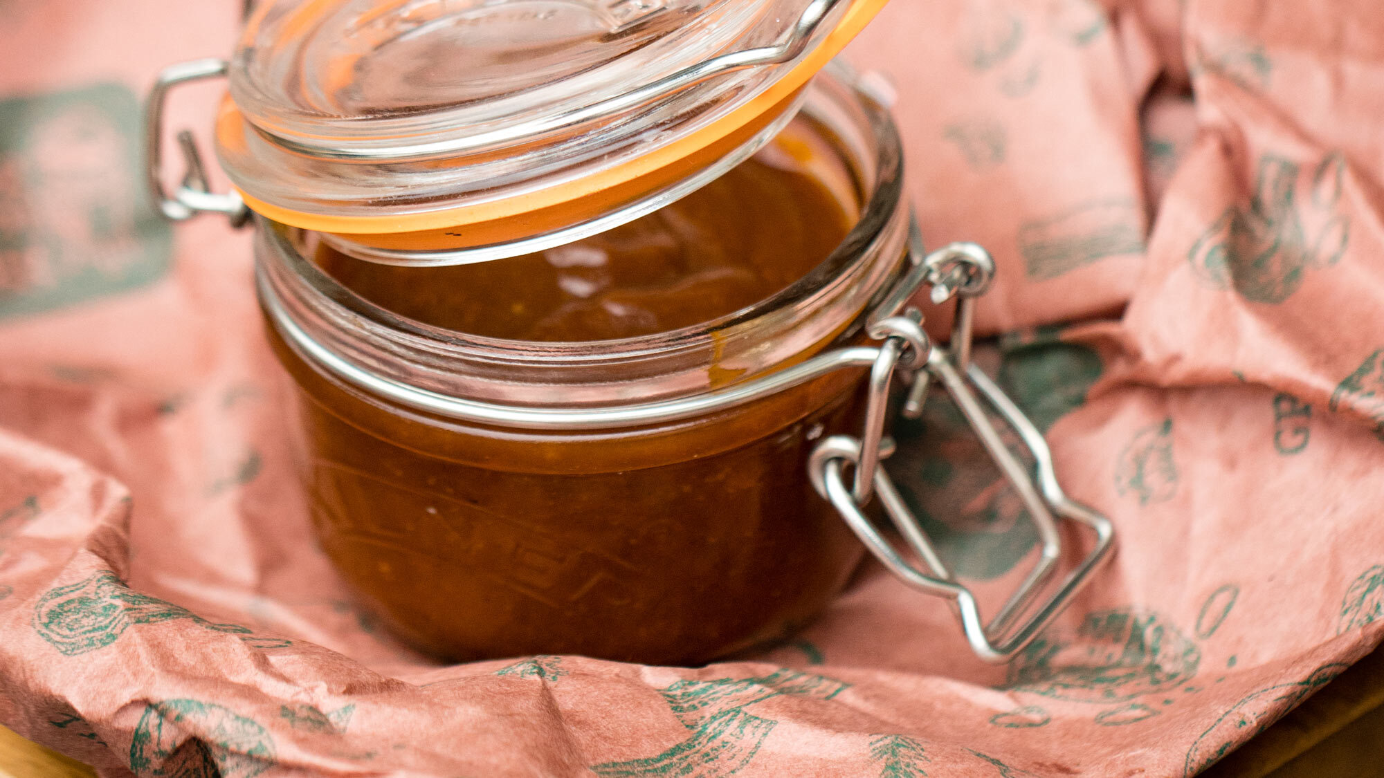 Barbecue Sauce | Low Slow | Rubs & Sauces | Big Green Egg