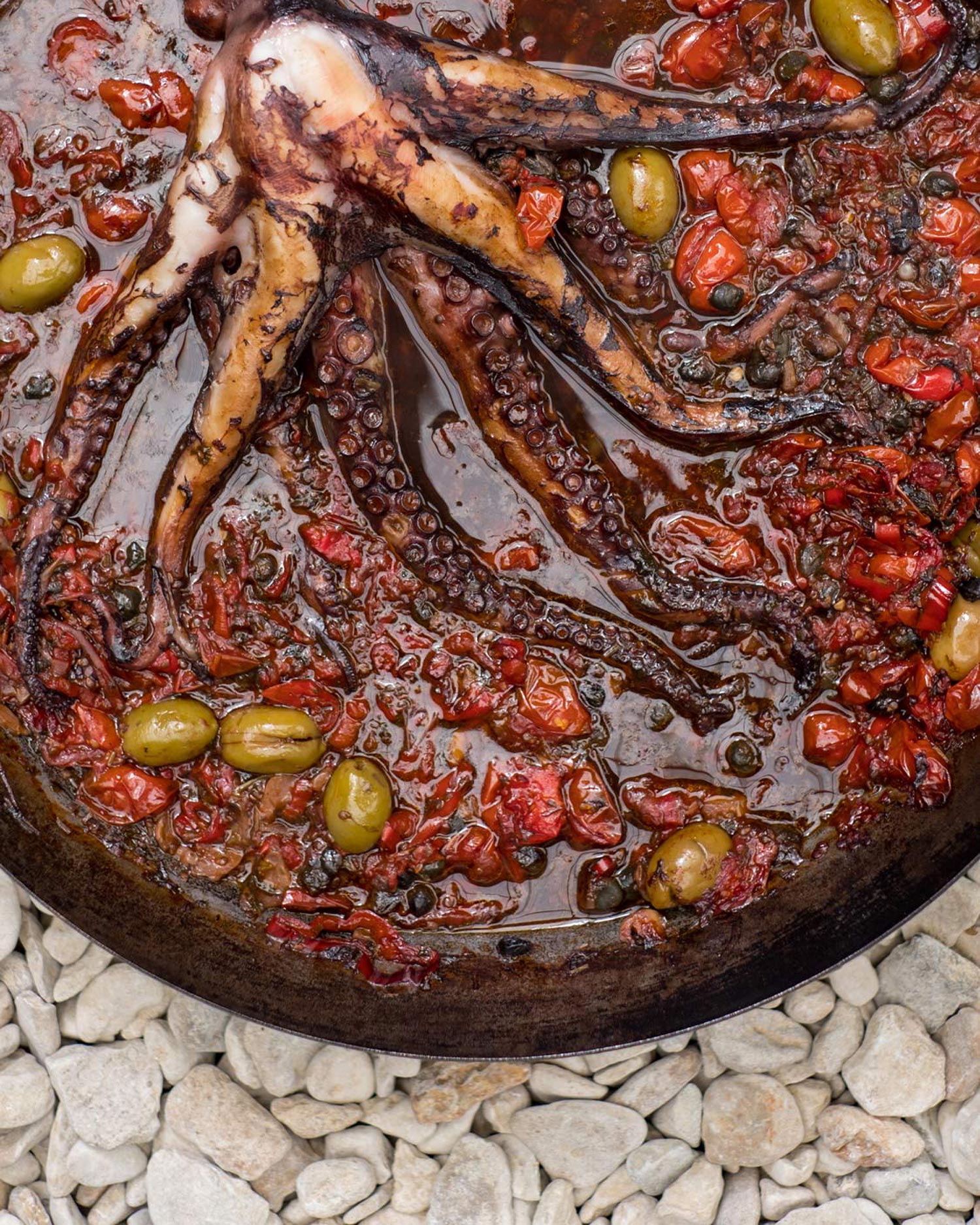 Polpo a la Luciana | Pan Cooking | Seafood Recipes | Big Green Egg