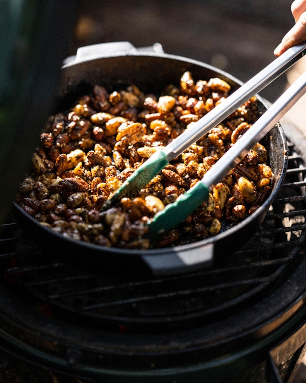 Spiced Nuts | Christmas recipes | Pan cooking | Big Green Egg