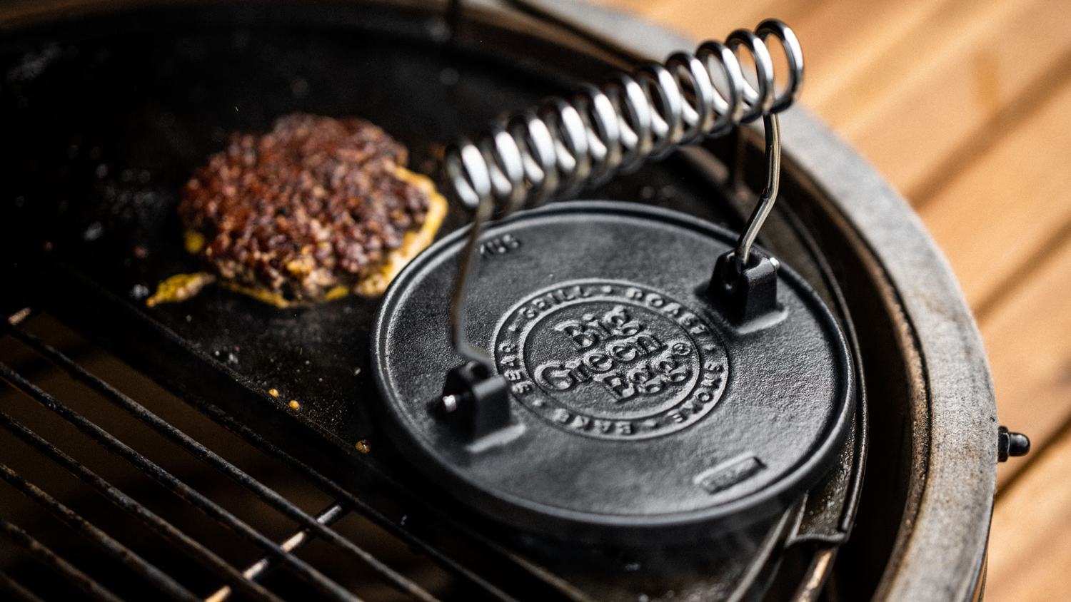 Cast Iron Burger Grill Press | Utensils | Accessories | Big Green Egg