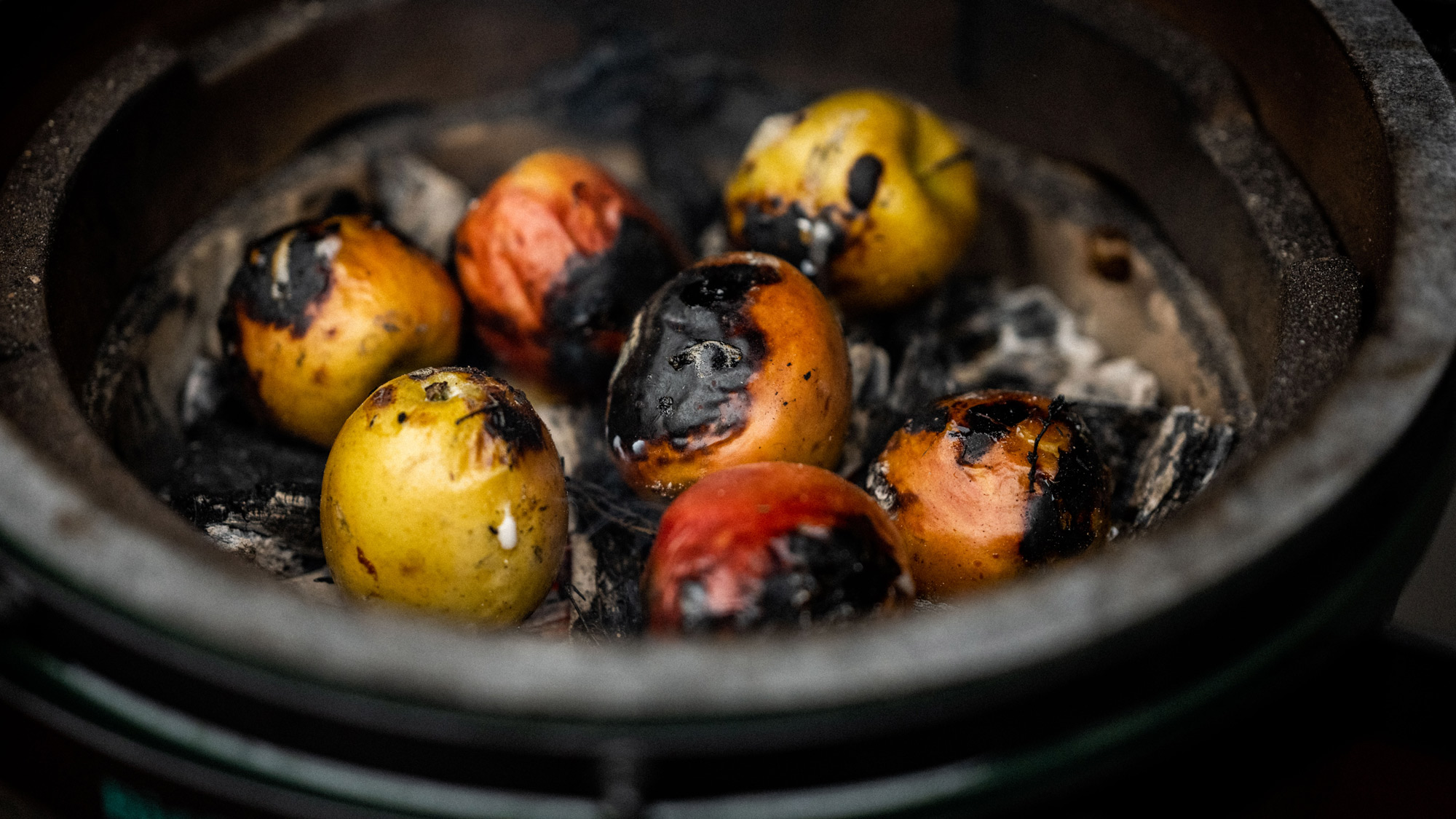 Burnt Apple Sauce | Dirty cooking | Rubs & Sauces recipes | Big Green Egg