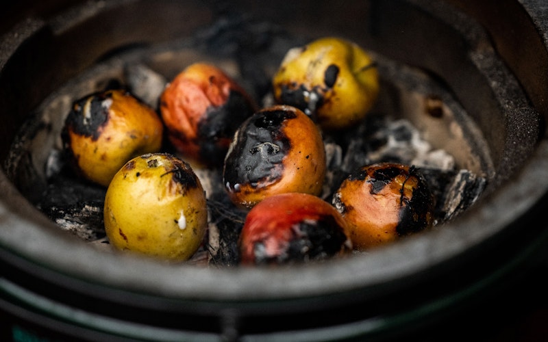 Burnt Apple Sauce | Dirty cooking | Rubs & Sauces recipes | Big Green Egg