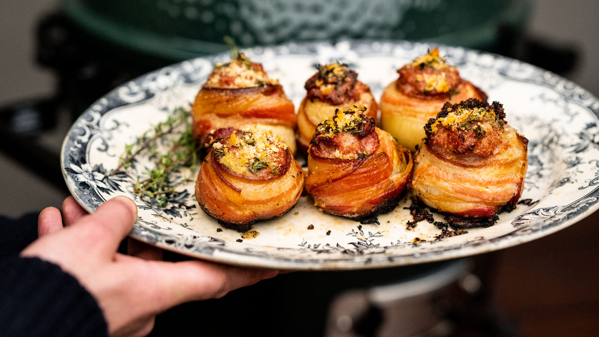 Stuffed and Roasted Onions | Pan cooking | Pork recipes | Roasting | Big Green Egg