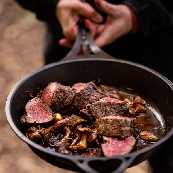 Solidteknics Iron Skillet | Cookware | Accessories | Big Green Egg