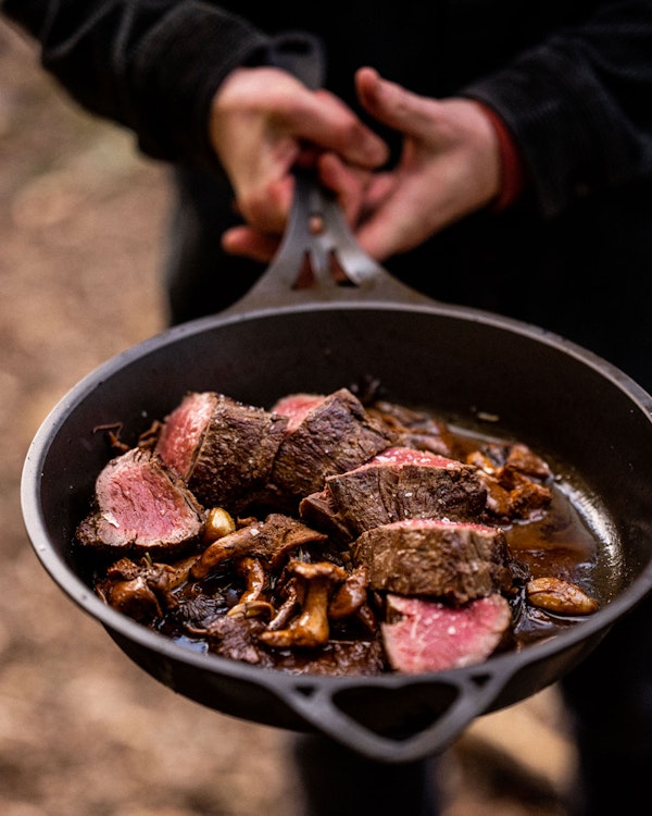 Solidteknics Iron Skillet | Cookware | Accessories | Big Green Egg