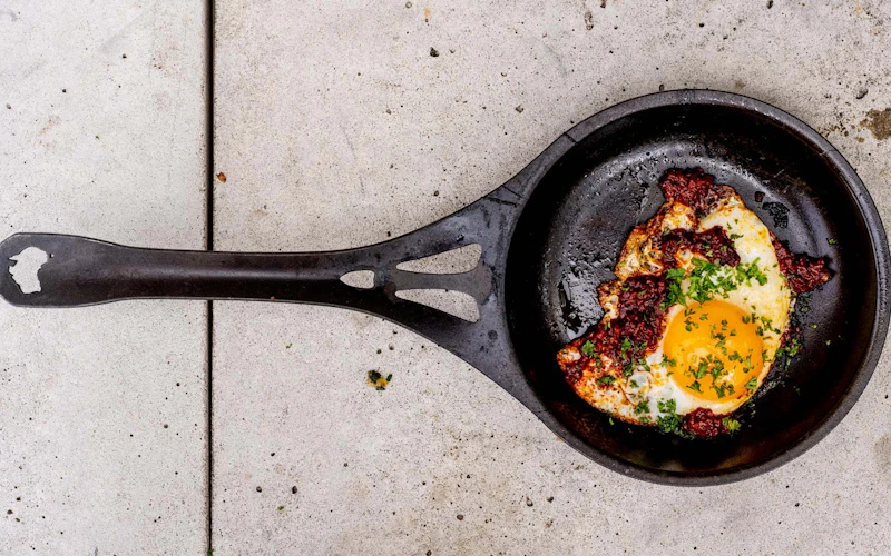 Solidteknics Iron Skillet | Cookware | Accessories | Big Green Egg