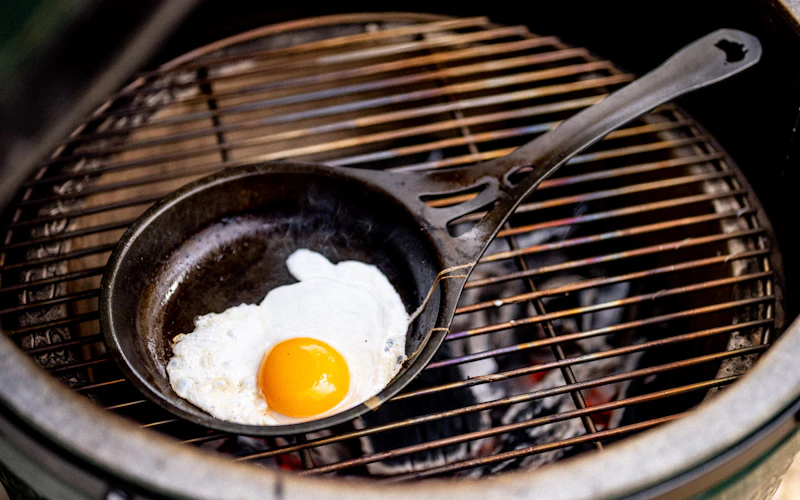 Solidteknics Iron Skillet