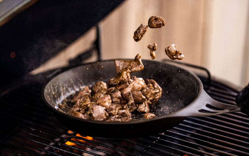 Solidteknics Iron Skillet | Cookware | Accessories | Big Green Egg