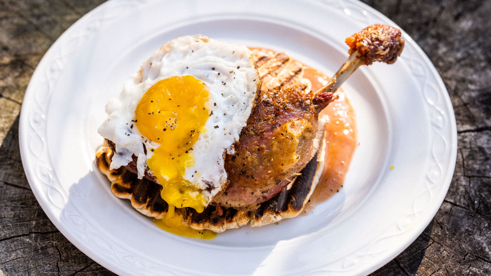 Duck, griddle pan waffles, fried egg and rhubarb sauce | Duck | Plancha recipe | Pan cooking | Big Green Egg 