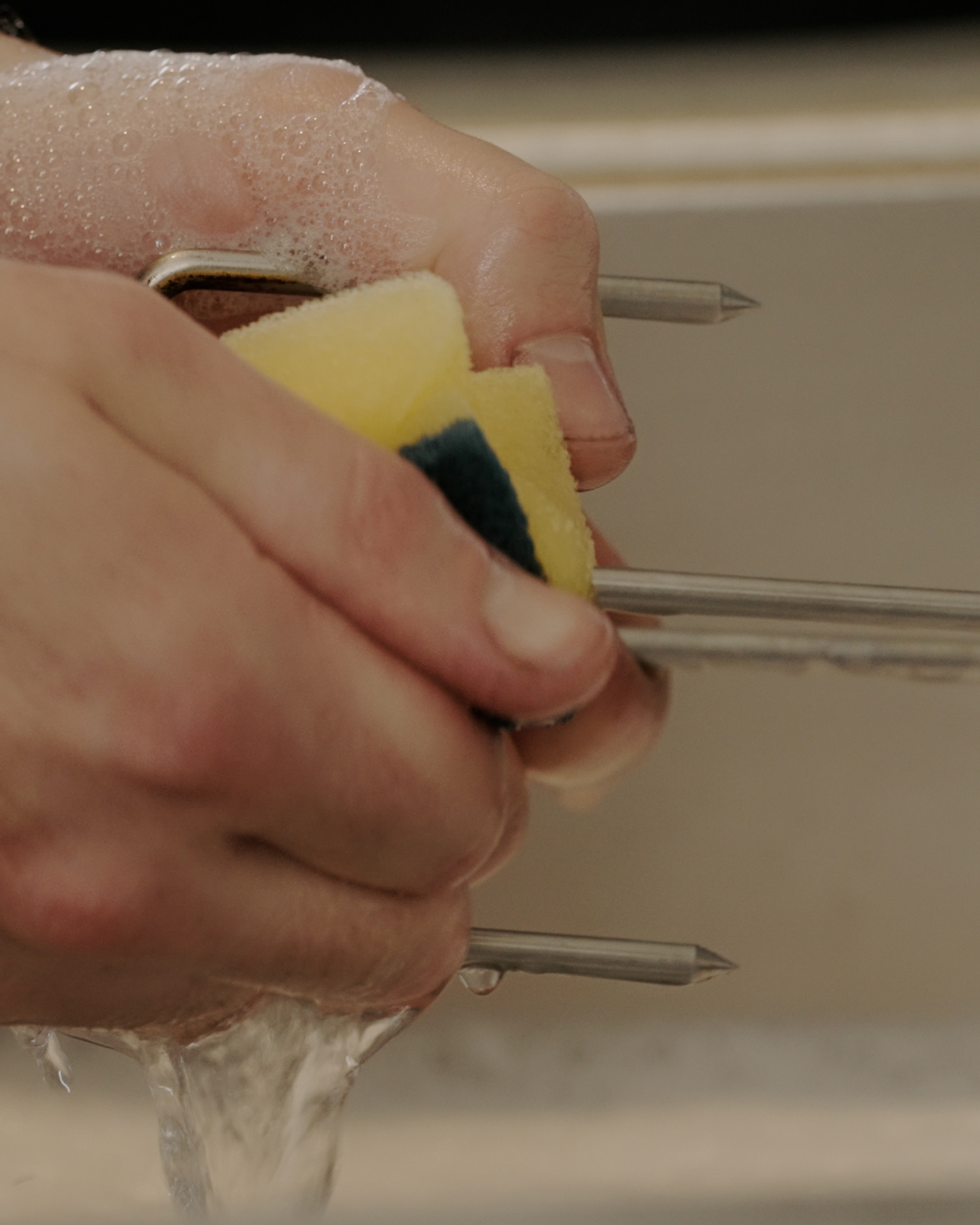 How to clean the Rotisserie | How to's | Guides | Big Green Egg