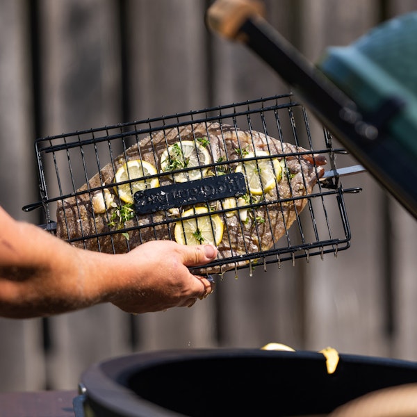 Rotisserie Flat Basket | Cookware | Accessories | Big Green Egg