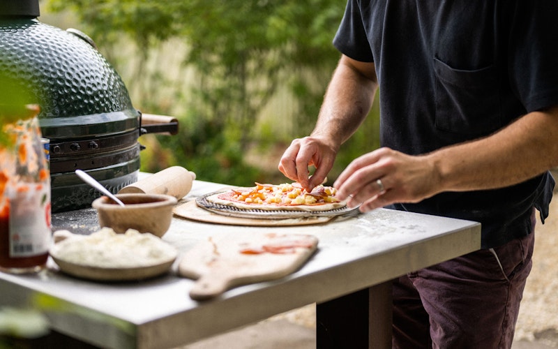 The New Yorker Pizza box | Pizza | Experiences | Big Green Egg & Alfa Forni ovens