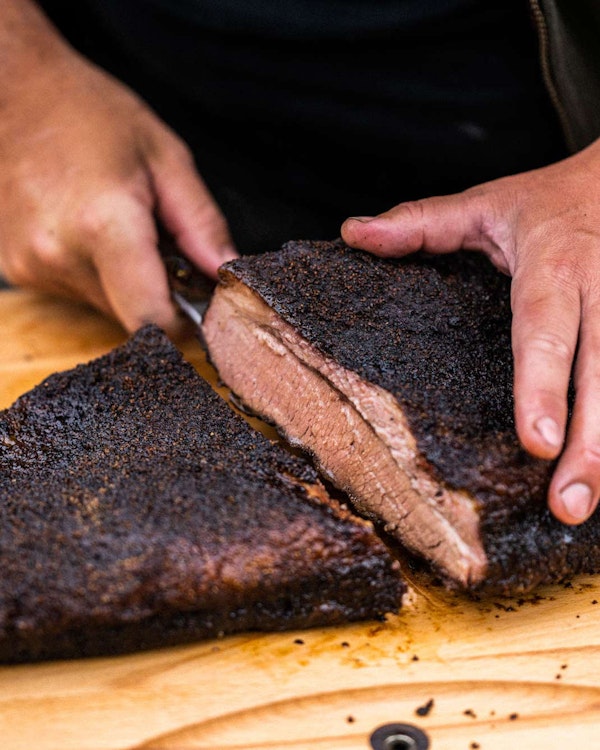 Brisket Knife | Utensils | Cookware | Big Green Egg