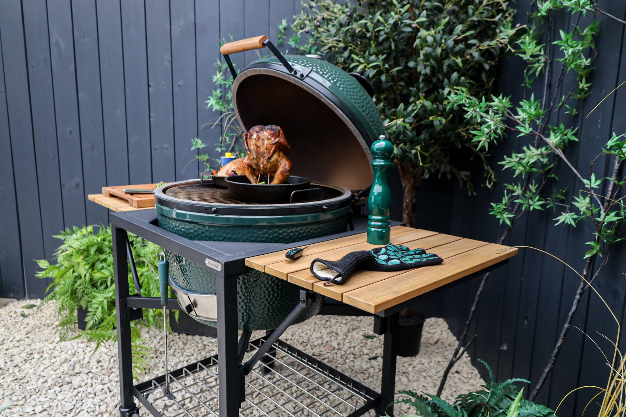 MODULAR NEST + ACACIA FOLDABLE SHELVES | Bases & Shelves | Big Green Egg