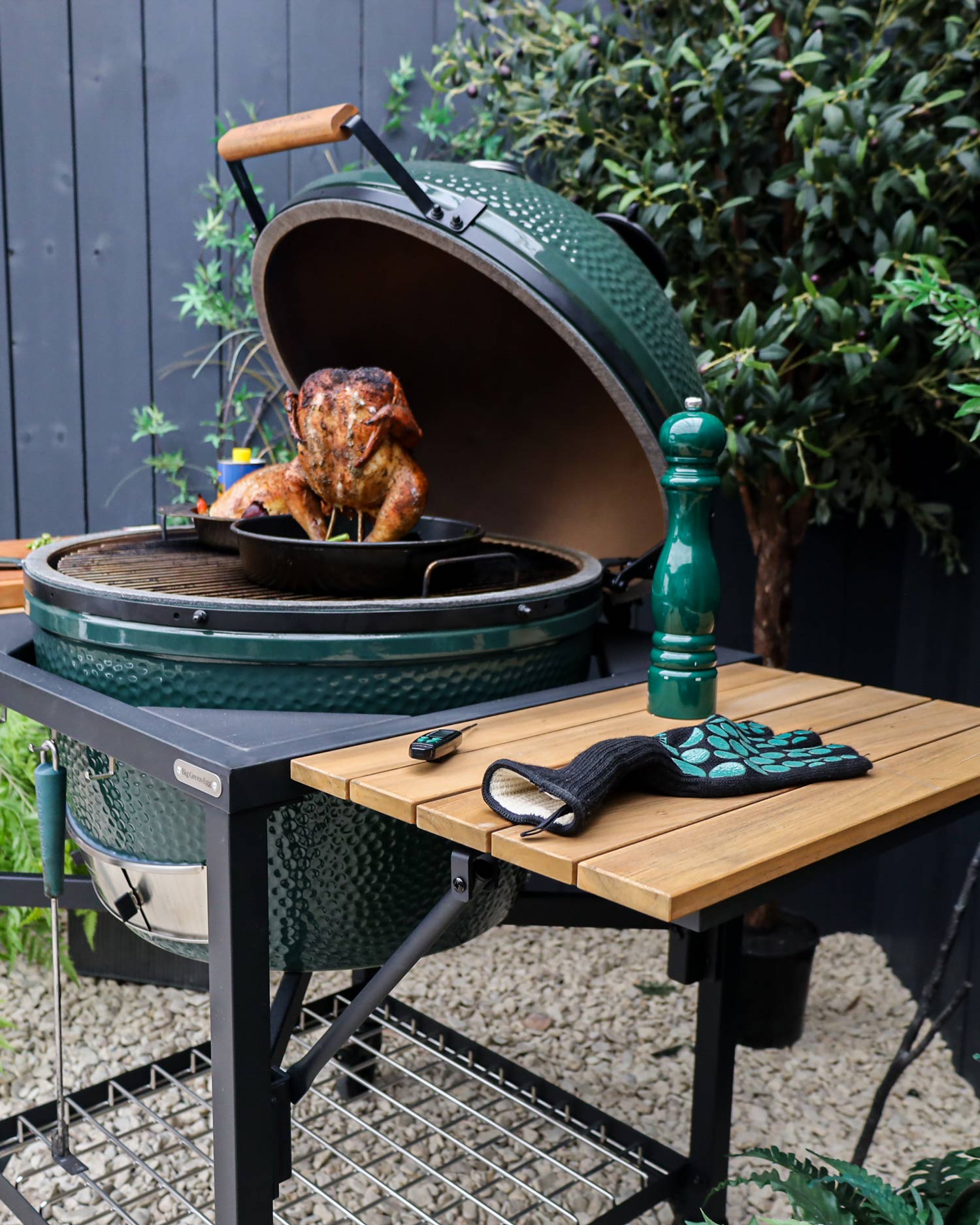 MODULAR NEST + ACACIA FOLDABLE SHELVES | Bases & Shelves | Big Green Egg