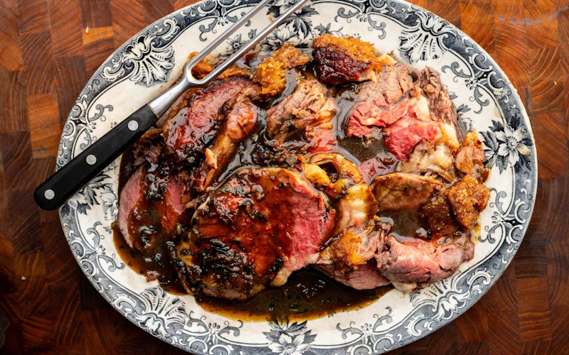 Tom Booton & Big Green Egg Christmas Box in partnership with HG Walter | Christmas | Food boxes | Big Green Egg | Rib of Beef | Gammon