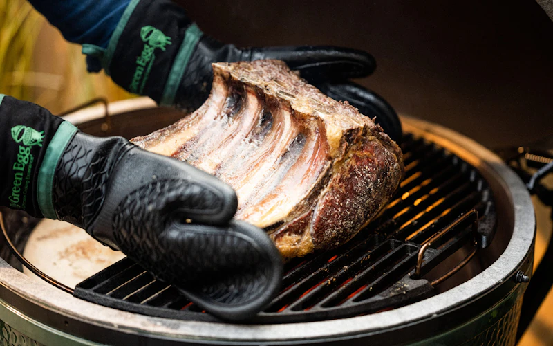 XL Big Green Egg | EGGs | Kamado Charcoal Barbecue | Made in 1974 | Rib of Beef