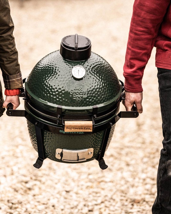 MiniMax Big Green Egg | Portable Charcoal Kamado Barbecue | Free Apron | Christmas