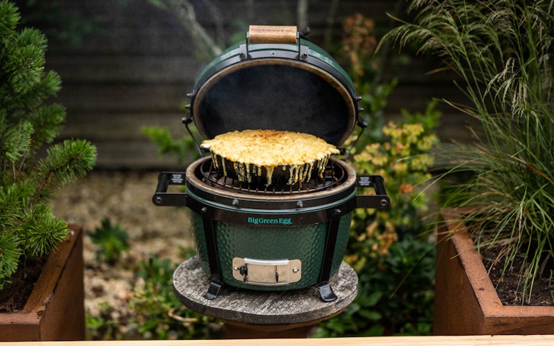 MiniMax Big Green Egg | Portable Charcoal Kamado Barbecue | Free Apron | Christmas