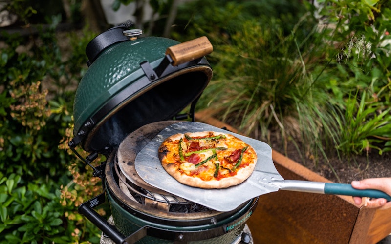 MiniMax Big Green Egg | Portable Charcoal Kamado Barbecue