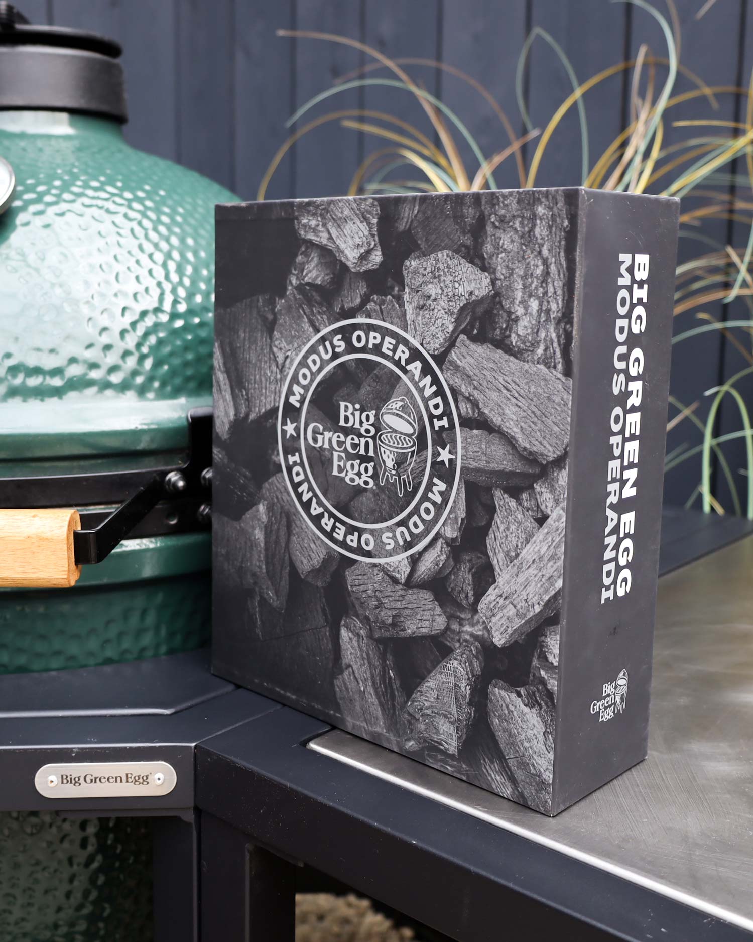 Modus Operandi | Big Green Egg Cook Book
