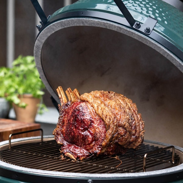 Rib of Beef with Horseradish Sauce | Roasting recipes | Beef | Big Green Egg