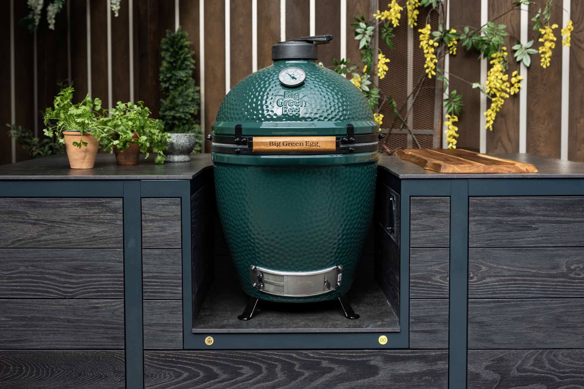 Outdoor Kitchen Island Laos Top with Antique Oak