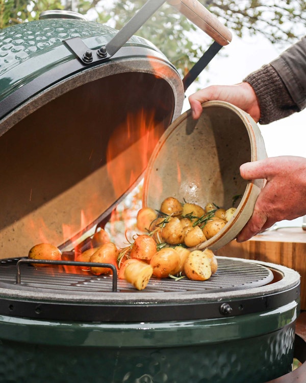 Smoky new potatoes with seaweed butter and Cornish Gouda | Gill Meller 50 Recipes | Veggie recipes | Grilling | Pan Cooking | Big Green Egg