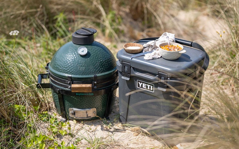 Yeti Roadie Cool Boxes | Roadie 24 Charcoal | Big Green Egg | Travel