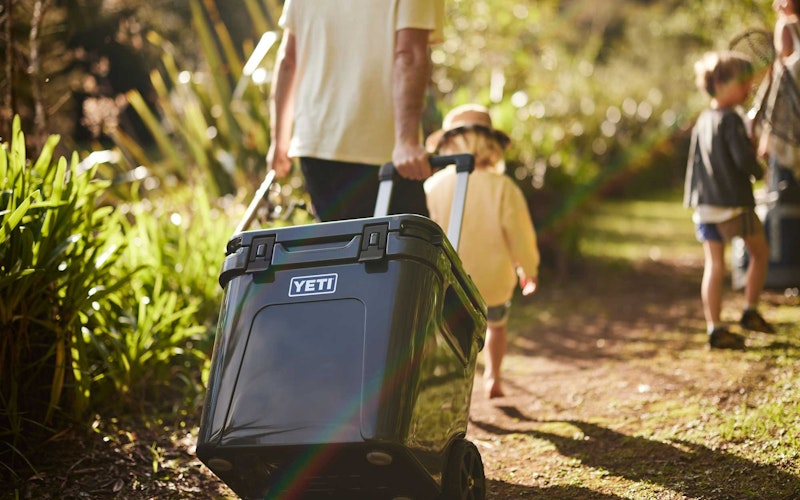 Yeti Roadie Cool Boxes | Roadie 60 Charcoal | Big Green Egg | Travel