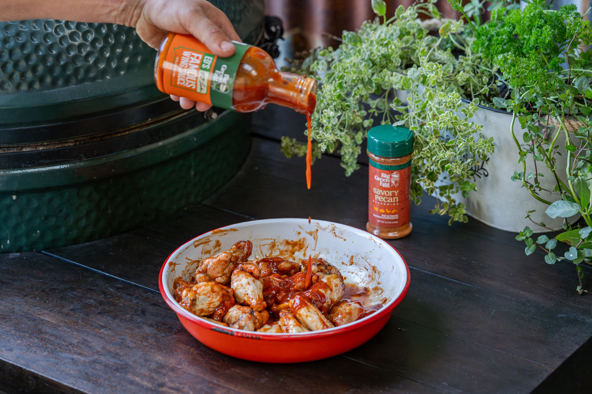 In 1974, when Big Green Egg’s founder Ed Fisher started selling kamado-style ovens from his small store in Atlanta, Georgia, he lured customers in by cooking up mouthwatering chicken wings out on the street.