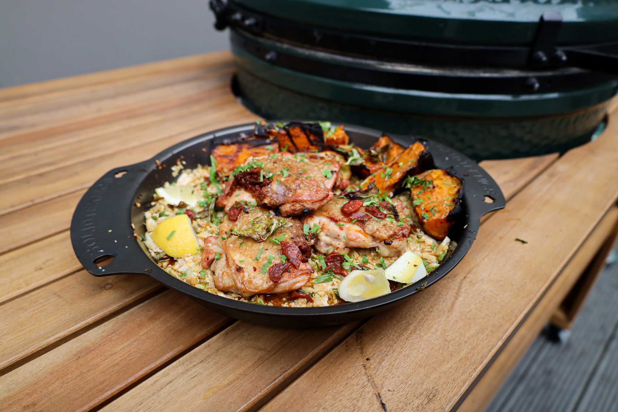 Solidteknics Iron Oven to Table Pan | Cookware | Accessories | Big Green Egg