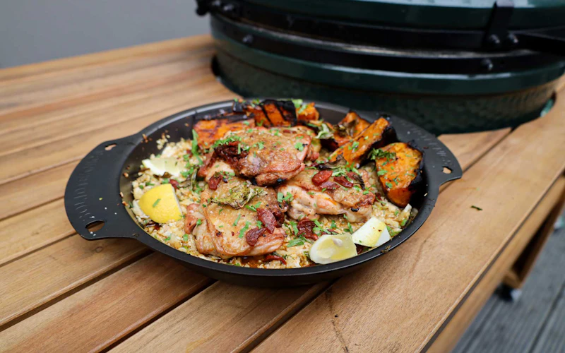 Solidteknics Iron Oven to Table Pan | Cookware | Accessories | Big Green Egg