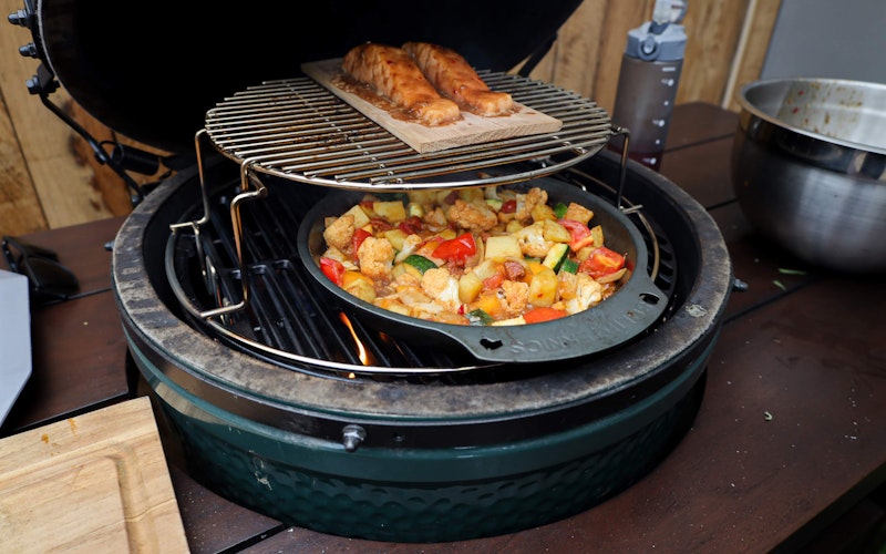 Solidteknics Iron Oven to Table Pan | Cookware | Accessories | Big Green Egg