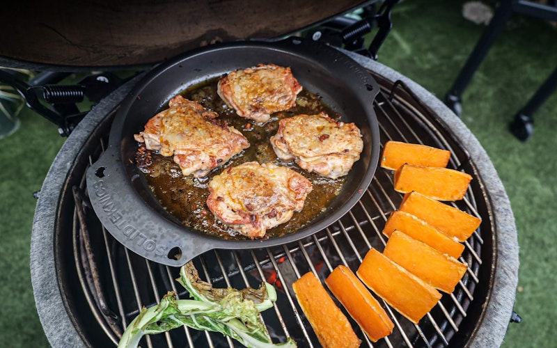 Solidteknics Iron Oven to Table Pan | Cookware | Accessories | Big Green Egg