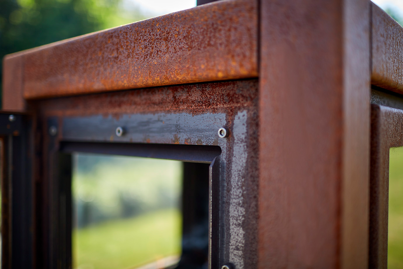 RB73 QUARUBA OUTDOOR FIREPLACE | Outdoor Heating | Big Green Egg