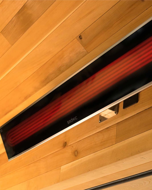 Bromic Platinum Electric Heaters | Outdoor heating & living | Big Green Egg